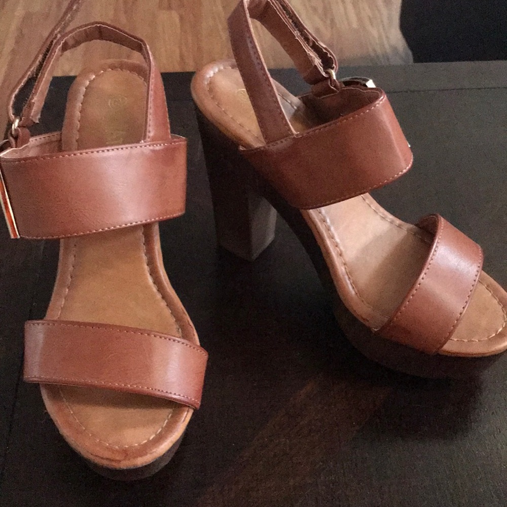 High heel sandals